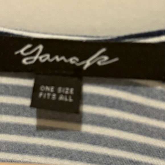 YanaK Tunic - Picture 2 of 3